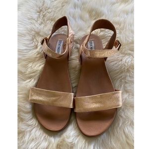 STEVE MADDEN Dina Rose Gold Leather Sandal Size 8
